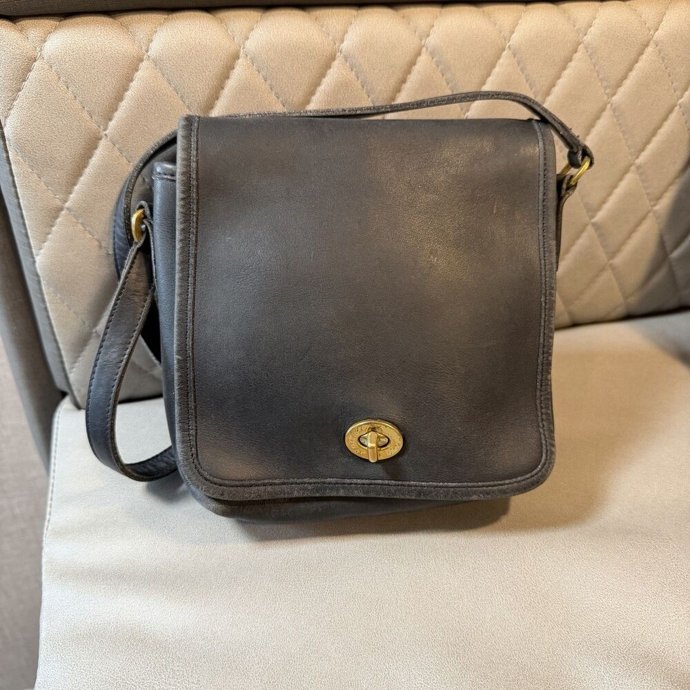 Coach Vintage Leather Companion Flap Crossbody Bag 9076 Turnlock Leather